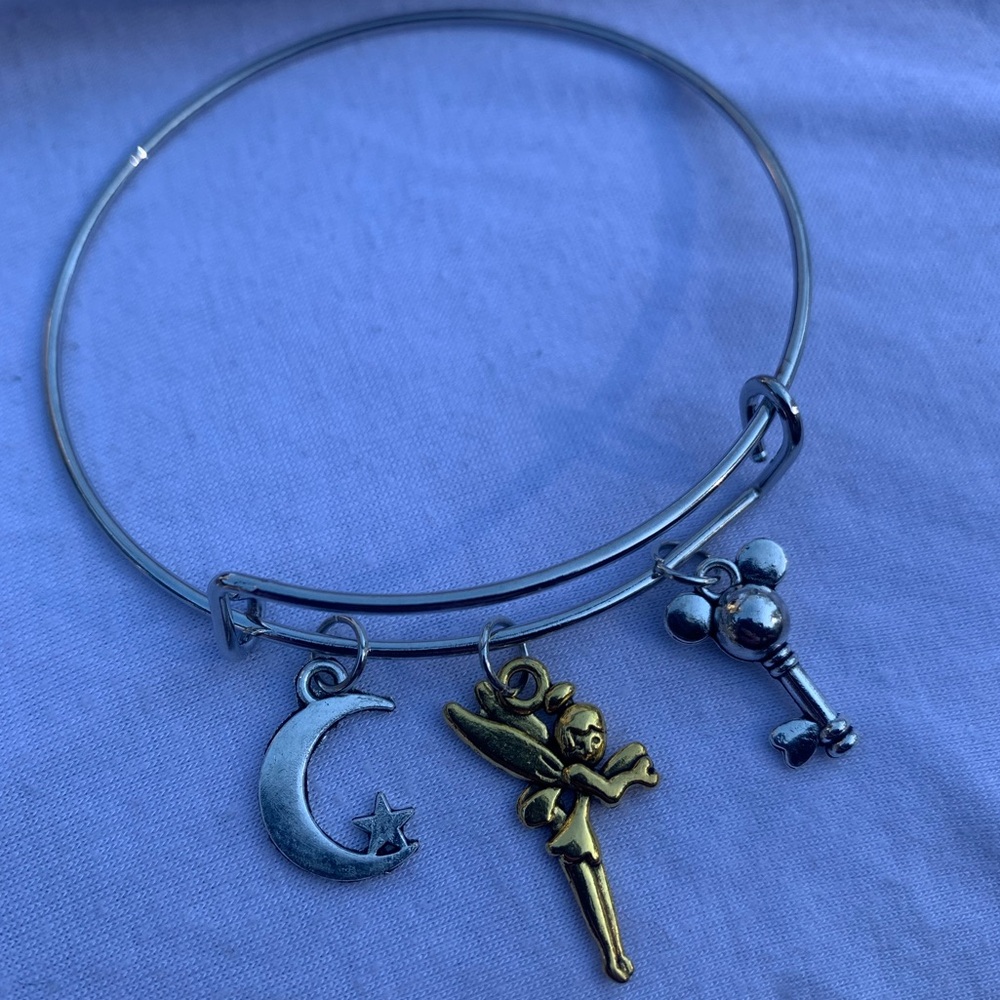 Brand New! Handmade! Adjustable Charm Bangle Bracelet! - Picture 4 of 5